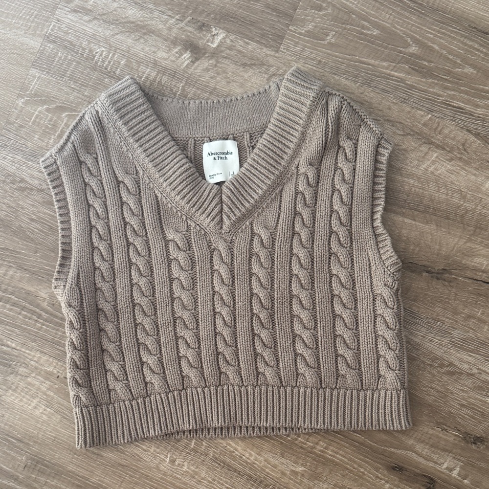 Abercrombie Sweater Vest